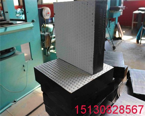 圓形四氟板式橡膠支座(GYZF4系列)適用范圍和行業(yè)經(jīng)驗(yàn)151-3082-8567